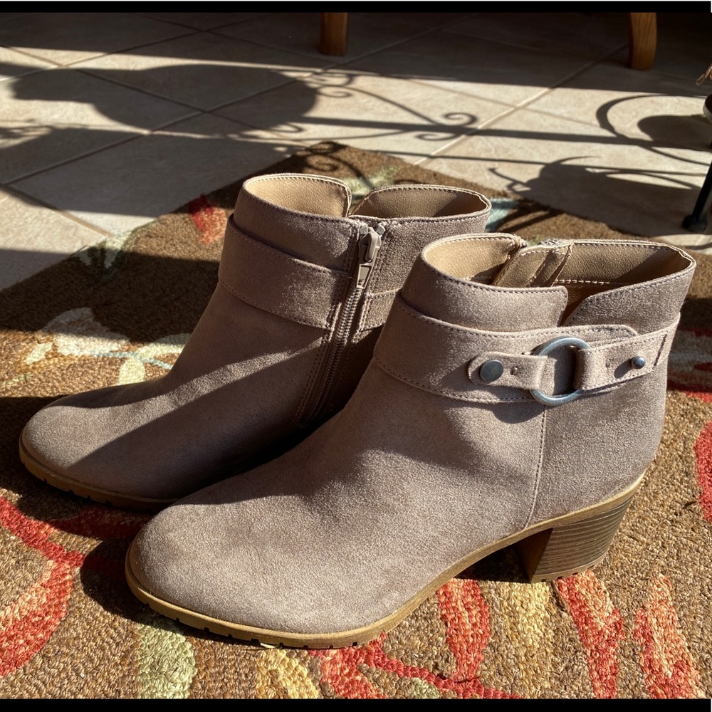 LifeStride Miranda Bootie Gray Taupe